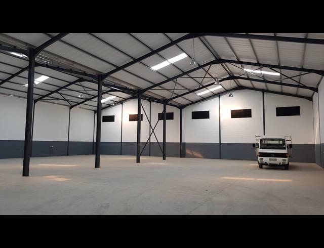 1,107M² FACTORY TO LET IN SAXENBURG PARK 2